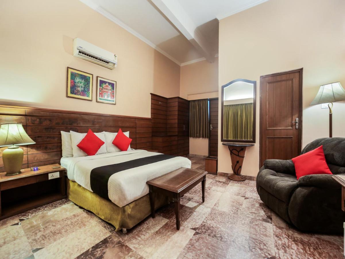 Capital O 10953 Dayal Lodge - A Boutique Hotel Agra  Εξωτερικό φωτογραφία