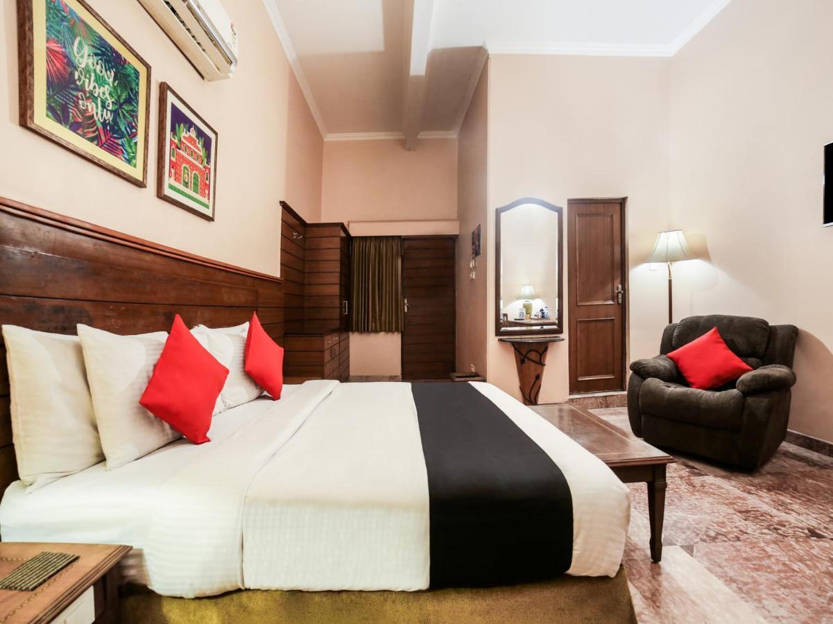 Capital O 10953 Dayal Lodge - A Boutique Hotel Agra  Εξωτερικό φωτογραφία