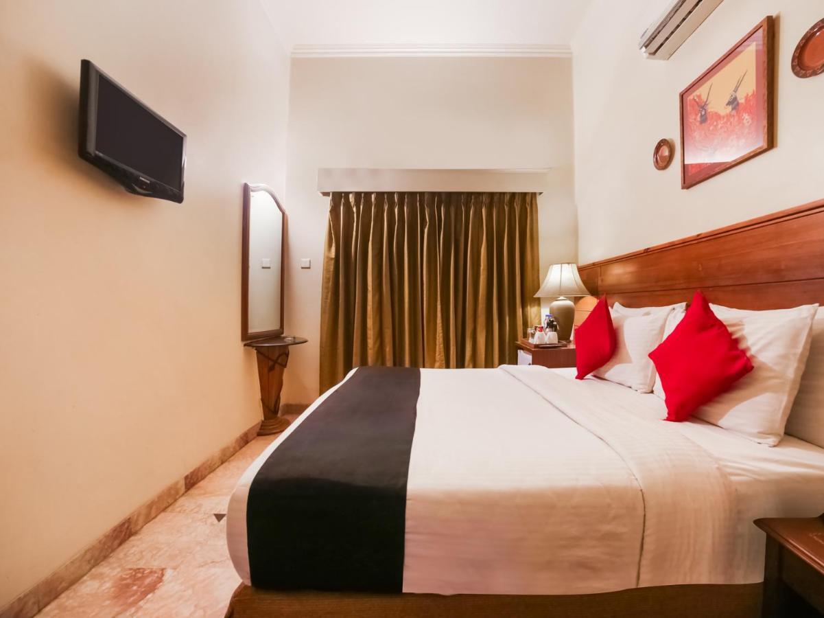 Capital O 10953 Dayal Lodge - A Boutique Hotel Agra  Εξωτερικό φωτογραφία