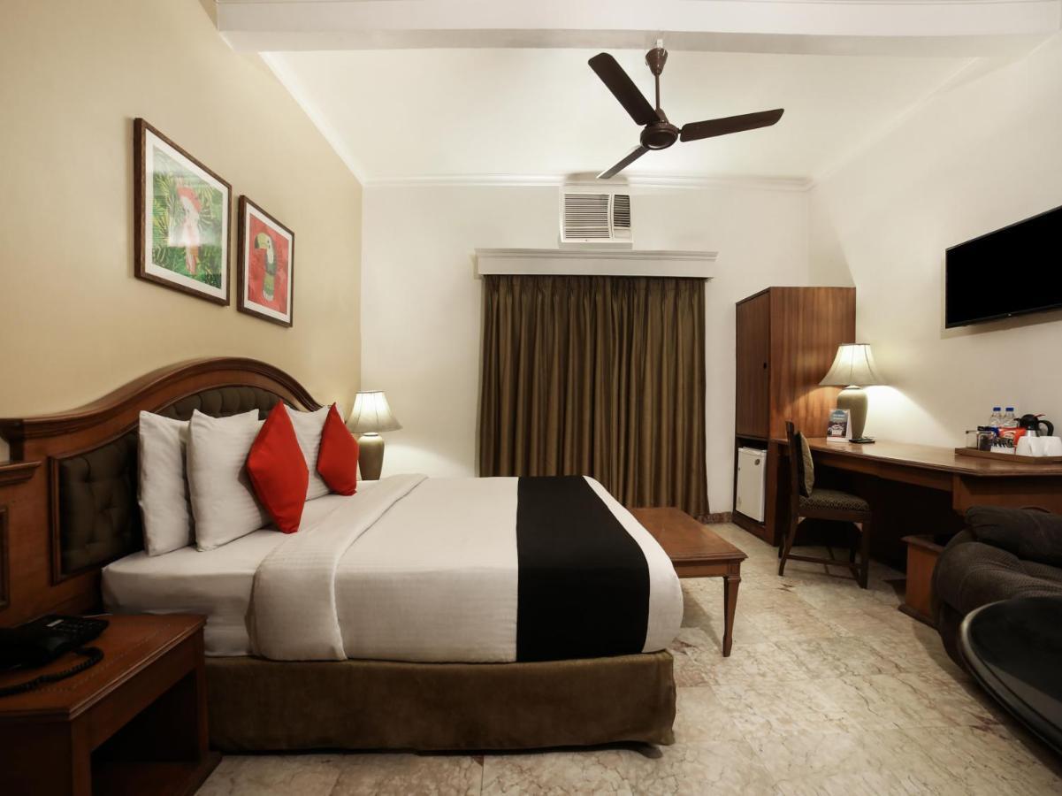 Capital O 10953 Dayal Lodge - A Boutique Hotel Agra  Εξωτερικό φωτογραφία